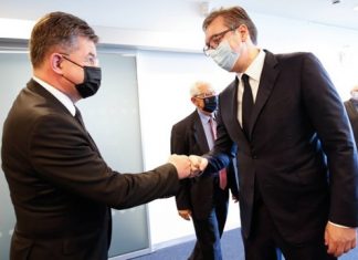 Започнаа преговорите меѓу Вучиќ, Курти и претставниците на ЕУ