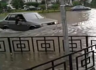 НЕРЕАЛНИ СЦЕНИ ОД РУСИЈА Москва ја погоди силен ураган, градот без електрична енергија
