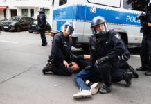 (Фото) ГЕРМАНИЈА: Протести поради корона мерките…