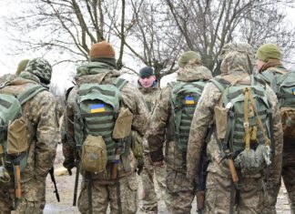 „Times“: Британски инструктори обучуваат војници во и околу Киев