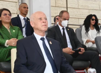 Туниската кампања бара бојкот на референдумот за уставот