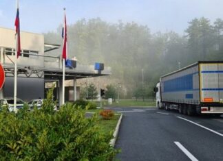 Словенечката полиција на граница фатила Босанец и Хрват како возат камиони без положен возачки испит, и во двата случаи камионите се одземени