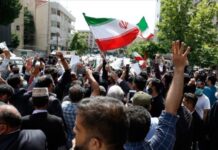 Иран ги осуди западните санкции и се закани со одмазда