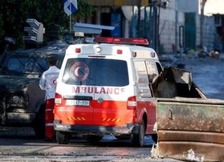 Болничар во Газа: Израелци упаднаа во болница и мачеа луѓе