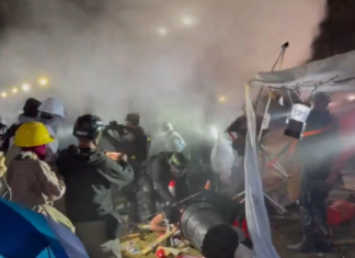 Хаос во САД: Полицијата со солзавец и гумени куршуми ги растера пропалестинските демонстранти