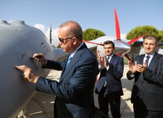 Браќата Бајрактар уриваат рекорди: и одбраната и турската инженерска моќ на глобалната сцена