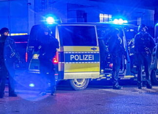 Две лица убиени во престрелка во Германија
