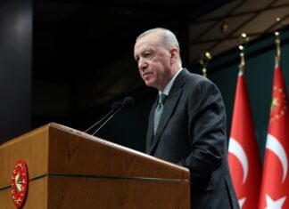 Ердоган: Само Турција може да ја спаси ЕУ од ќорсокакот во кој западна