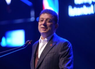 Покренато обвинение, на градоначалникот на Истанбул му се заканува затворска казна од четири години