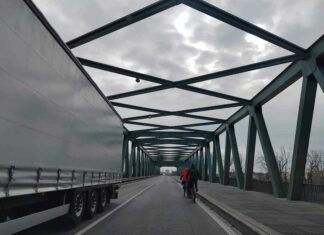 Хрватската полиција ја извести БиХ дека непознати лица за вечерва подготвуваат наводни напади врз граничните премини во БиХ !